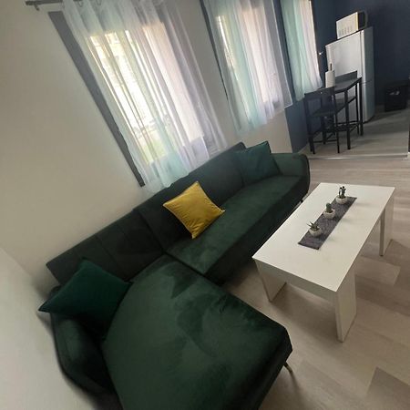 Studio De La Gare Vesoul Luaran gambar